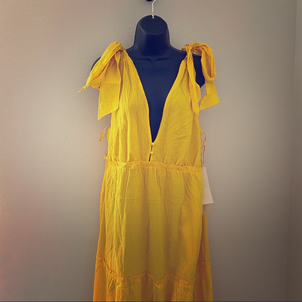 Yellow maxi